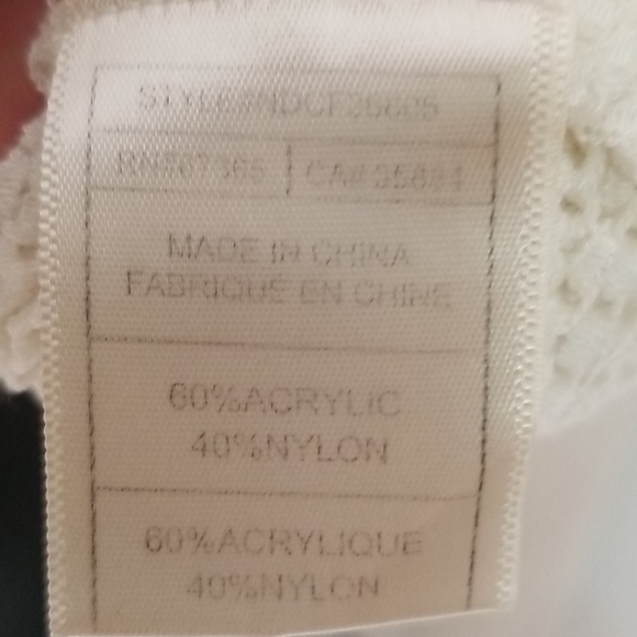 Cupcakes and Cashmere Assymetrical Pullover Sweater Size Medium - Picture 6 of 9